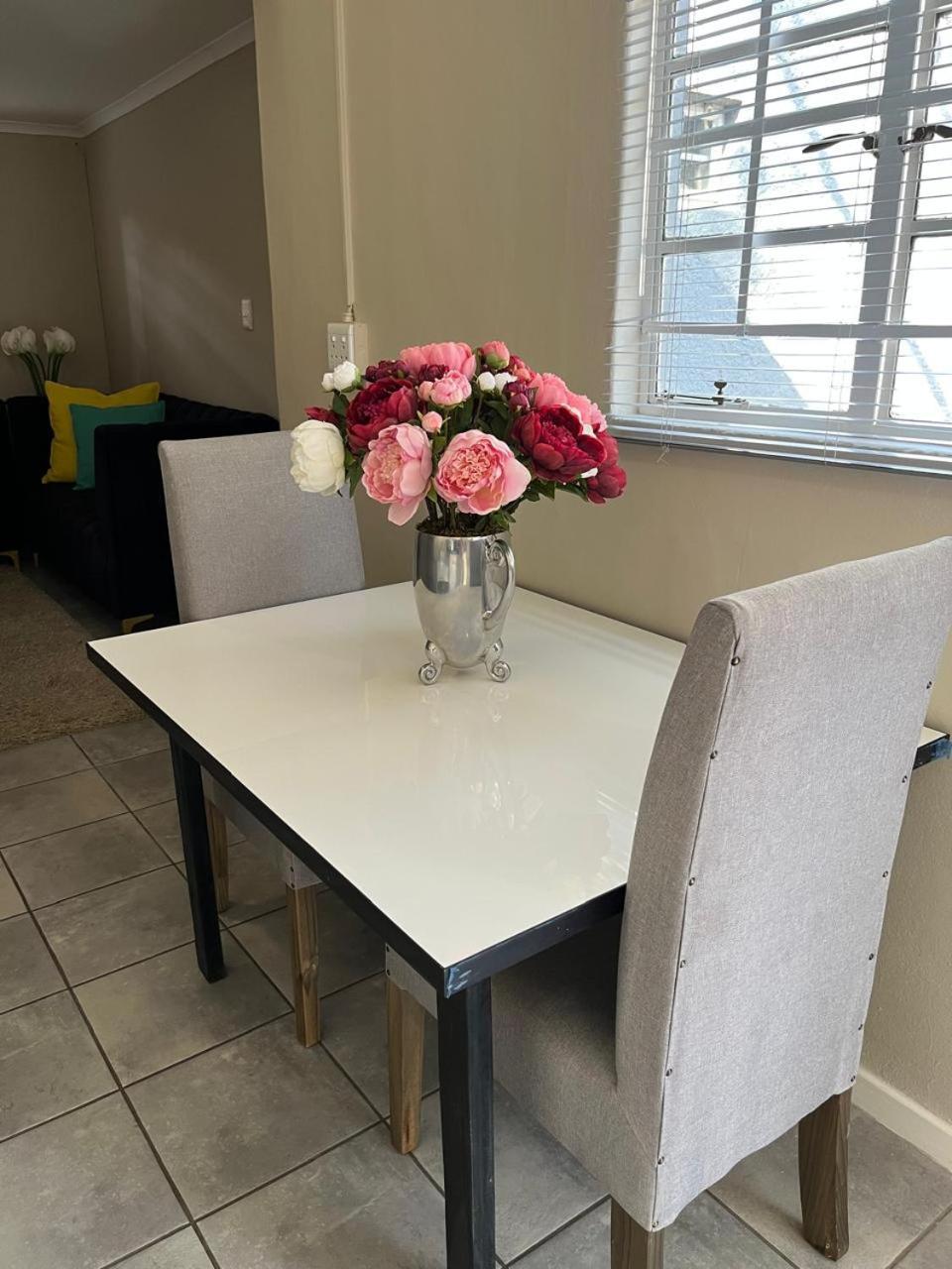 Innes Self Catering B Apartment Bloemfontein