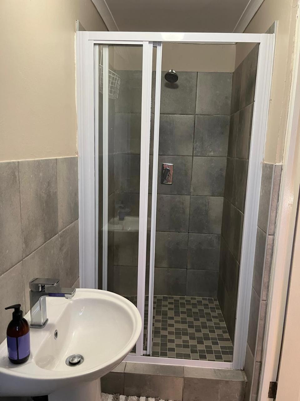 Innes Self Catering B * Bloemfontein
